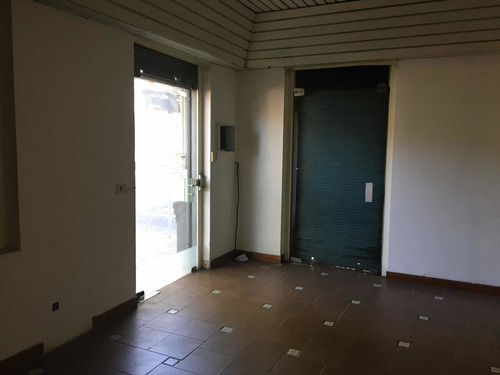 Local Esquina Ferrer Serra Y Paullier 120 M2 En 2 Plantas