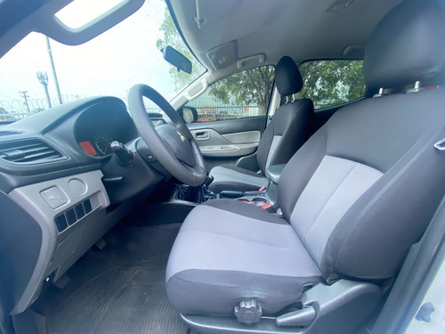 Mitsubishi L200 2.5l