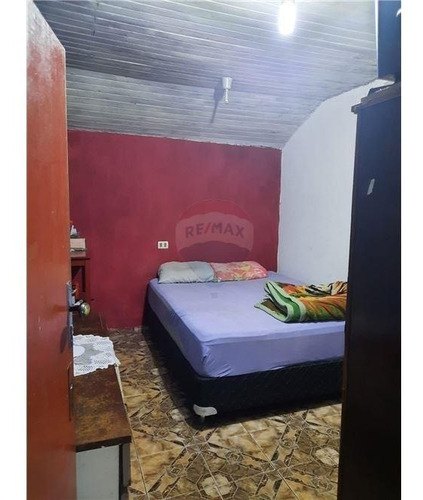 Vendo Casa En Obligado Centro, A Pasos De La Municipalidad: 3 Habitaciones Y 1 Baño.