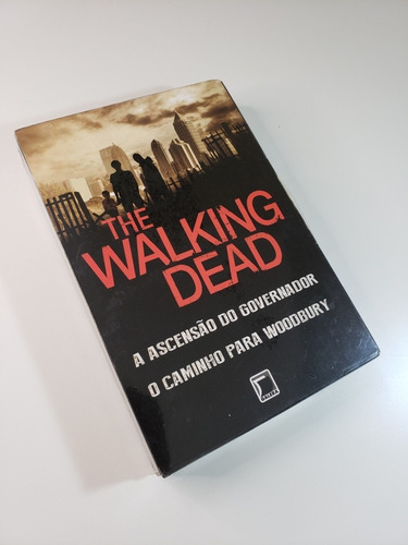 Kit Livros - The Walking Dead (2 Volumes) - Novo - Lacrado