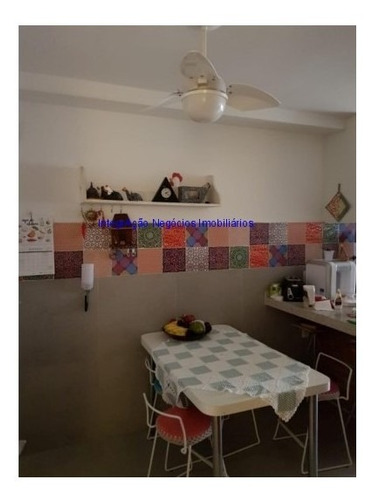 Imagem 17 de 18 de Apartamento 136m², 03 Dormitórios (sendo 02 Suítes, 01 Máster), 04 Banheiros E 01 Vaga Na Garagem. Condomínio Com Portaria, Segurança 24hrs, Piscina - 21112502 - 70331629