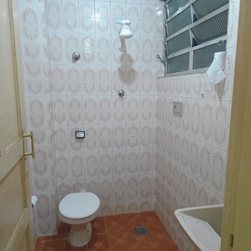 Kitnet A Venda Em Sé Com 30m²