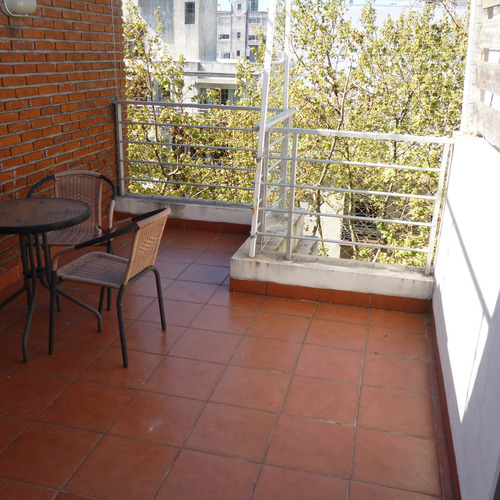 Masini Y Berro, Mono, Amplia Terraza, Luminoso, Aa, Calefón.