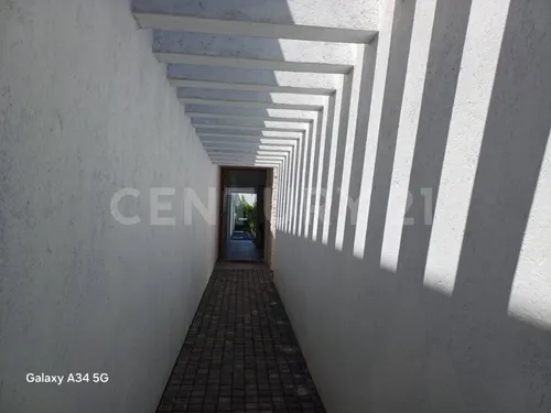 Venta De Casa Nueva, Con Alberca, Amplio Jardín Y 4 Recámaras, Atlixco, Puebla