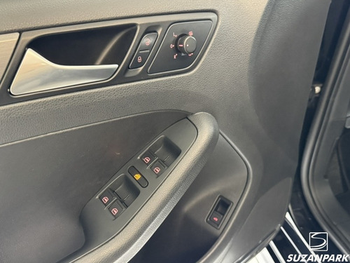 Volkswagen Jetta 2.0 Tsi Highline 4p 211 hp