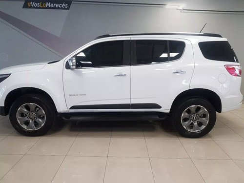 Imagen 13 de 19 de Chevrolet Trailblazer 4x4 At 3 Filas De Asientos 0km 2023 Go