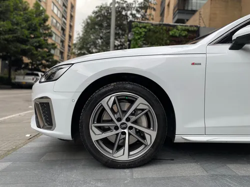 Audi A4 45 TFSI Quattro Progressive