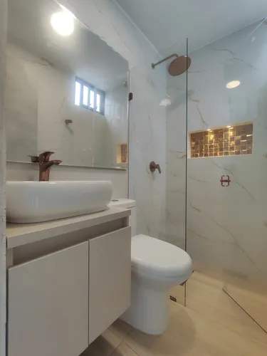 Casa En Venta En La Floresta. Cod V30703