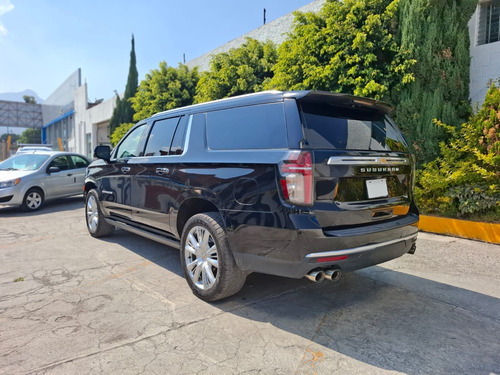 Chevrolet Suburban 6.2 V8 High Country At