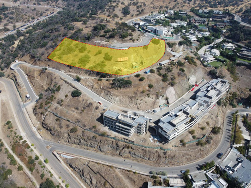 Terreno Con Anteproyecto Para Desarrollo En Lo Barnechea
