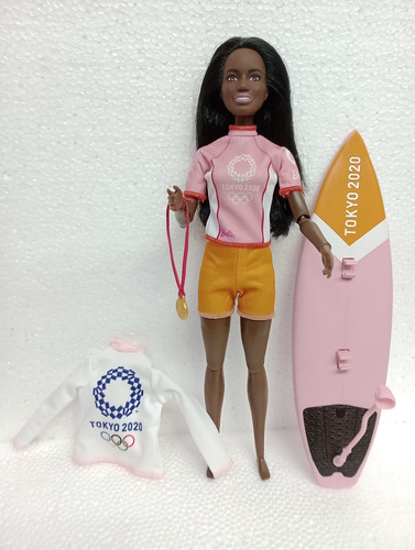 Barbie Profesiones Olimpiadas Tokio 2020 Surfista (Usado)