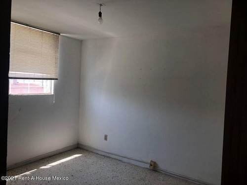 Imagen 2 de 14 de Calesa Casa En Esquina En Renta Ideal Para Oficinas O Consultorios! Qh