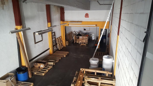 Imagen 2 de 10 de Galpón En Venta Olivos
