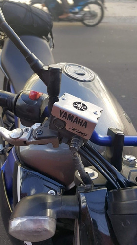 Protector Freno Delantero Yamaha Xj6 Xj 6 Deposito Liquido