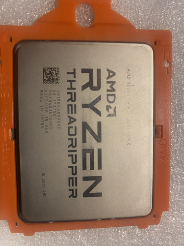 Amd Ryzen Threadripper 1900x (Usado)