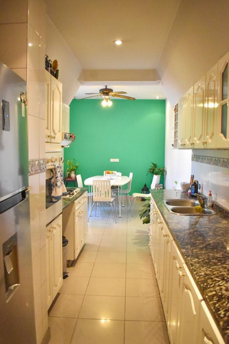 Imagen 9 de 26 de Hermosa Casa En Venta, Parque Chacabuco, Barrio Caferata 6 Ambientes