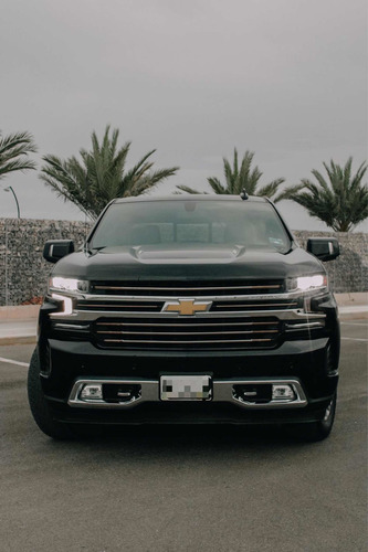Imagen 2 de 15 de Chevrolet Cheyenne 6.2 2500 Doble Cab High Country 4x4 At