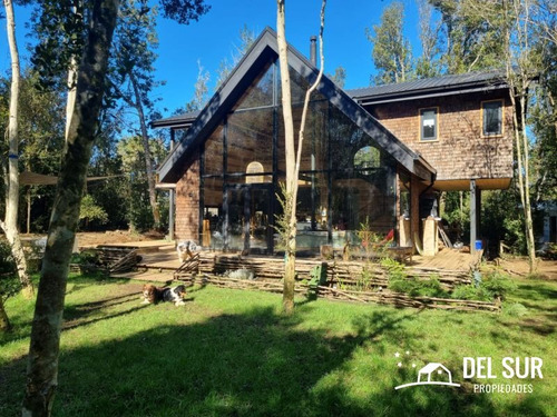 Casa Moderna Rodeada De Bosque En Loteo Urbanizado Sta Clara