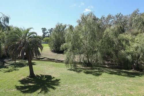 Casa Quinta En Venta Ubicado En Pilar, G.b.a. Zona Norte