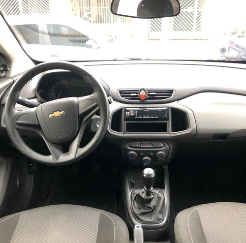 Imagem 3 de 7 de Chevrolet Onix