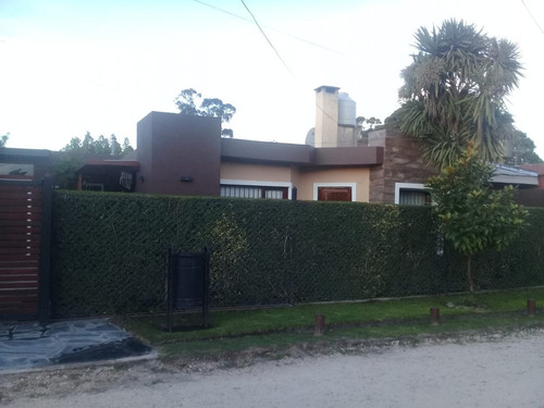 Chalet 3 Amb Reciclado Con Quincho Y Patio. Nuevo Valor De Venta U$s107000