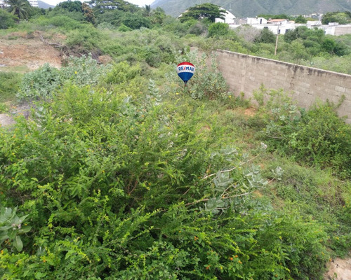 Re/max 2mil Vende, Terreno Con Bienhechuría, Guatamare, Arismendi, Isla De Margarita.