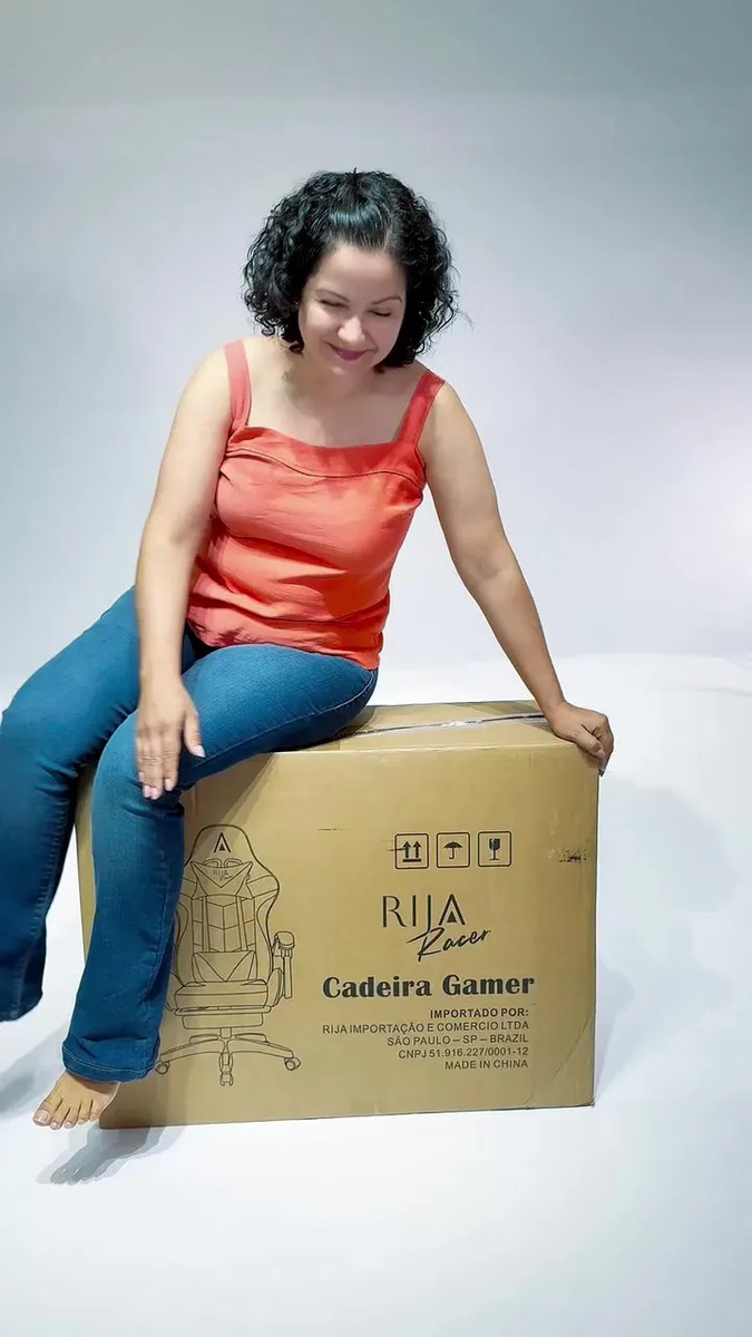 Cadeira Gamer Ergonômica Alpha Rija de Couro Sintético Preta