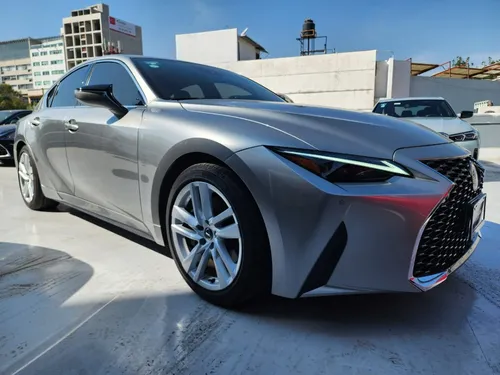 Lexus Is 300 Premium Aut 2023 3 Años De Garantia