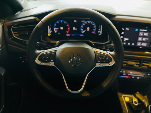 Volkswagen Outros Modelos Virtus 200 TSI Highline (Aut) (Flex)