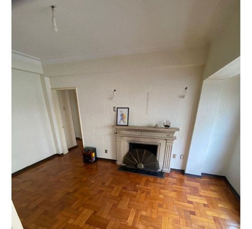 Vendo 2 Excelentes/amplios Deptos Antiguos Pero Remodelados