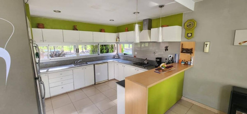 Casa 4 Ambientes En Barrio Malibu, Canning