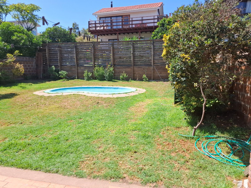 Casa En Calle La Pinta - Sitio De 350 M2
