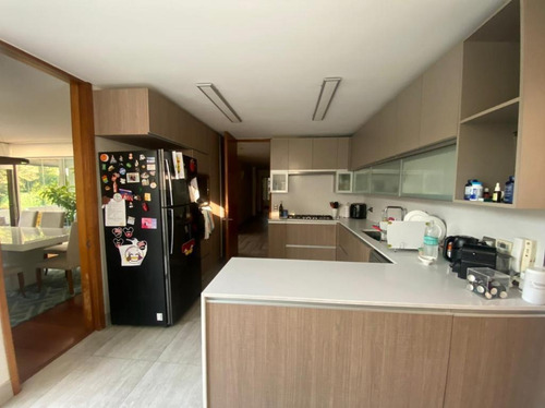 Casa Mediterranea En Condominio Los Bravos