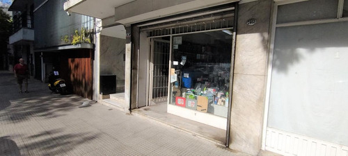 Imagen 2 de 12 de Local A Mts De Av. Monroe!! - Pb Y Sótano