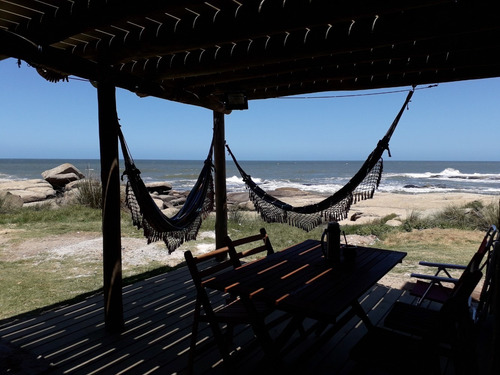 Imagen 7 de 15 de Cabaña Frente Al Mar - Las Rocas 2