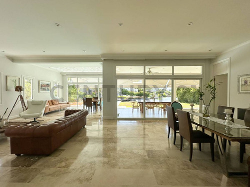 Impecable Casa En Alquiler Amoblado En Cabos Del Lago.