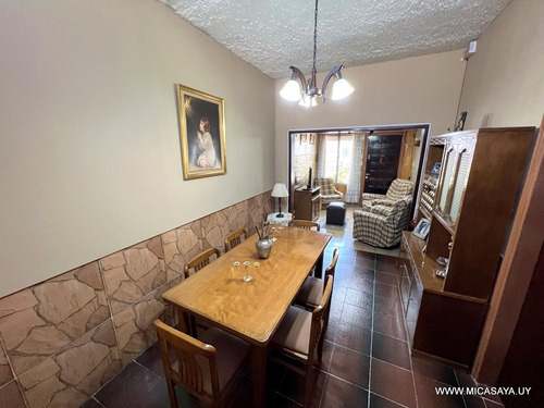 Venta Casa, A Dos Cuadras De 8 De Octubre, 3 Dormitorios