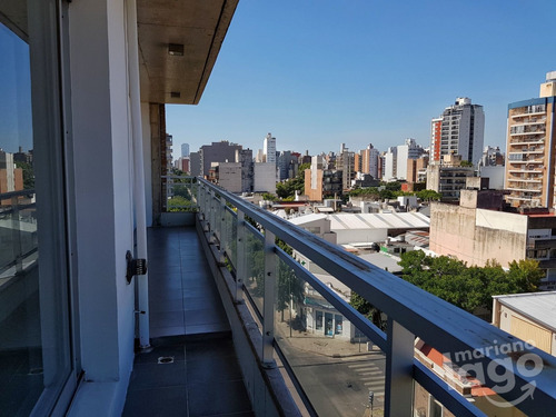 Imagen 4 de 18 de Departamento En Venta De 2 Dormitorios C/ Cochera En Centro