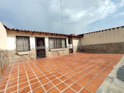 Imagen 1 de 20 de Casa En Venta Urb. Villas Don Genaro, Los Samanes, Maracay, 23-16509 Mv