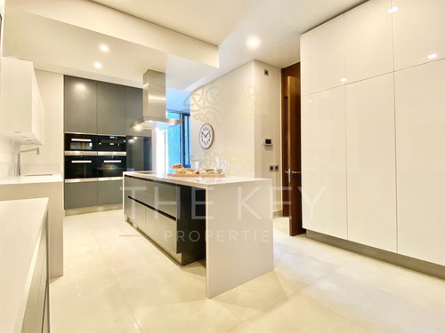 Departamento En Venta De 3 Dorm. En Las Condes