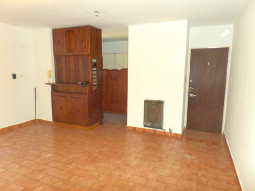 Departamento De 2 Dormitorios En Pb 