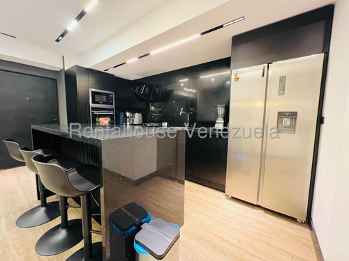 Apartamento En Venta Urb San Isidro Maracay 25-19634 Jecg