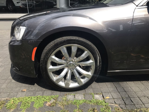 Imagen 9 de 15 de Chrysler 300 2017 V6 Pentastar At
