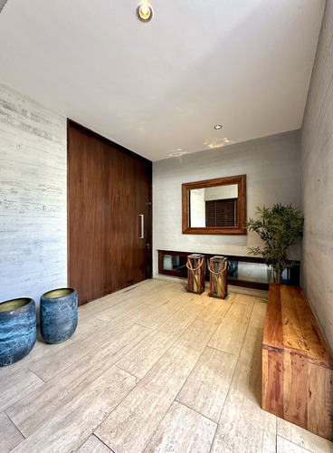 Valle Escondido Arq. G. Mardones: Lujo, Vistas Y Ambientes