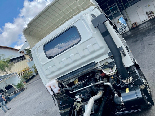 Camion Jac Hfc 1061 Chasis Largo Balnco
