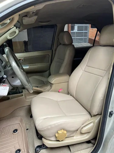 Toyota Fortuner 2.7l 4x4