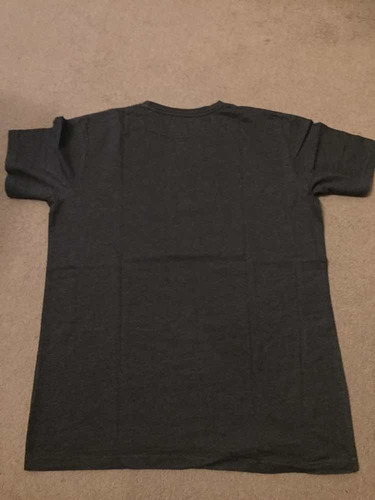 Remera Quiksilver Estampada Talle L Gris Melange