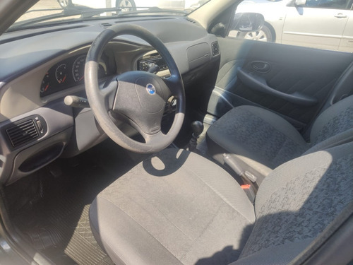 Imagem 7 de 11 de Fiat Siena