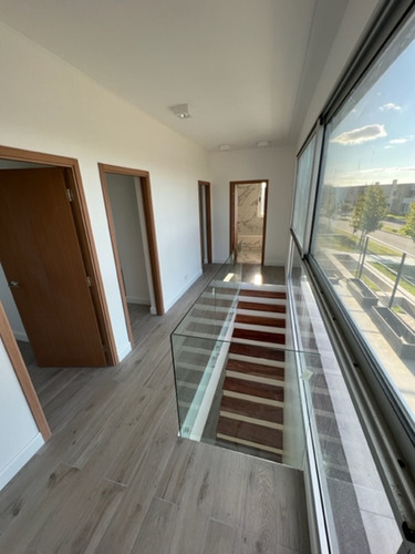 Imagen 13 de 30 de Venta Casa A Estrenar En Ayres Plaza - Pilar