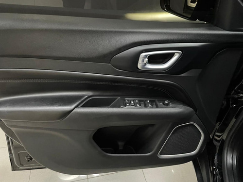 Jeep Compass LONG. T270 1.3 TB 4x2 Flex Aut.